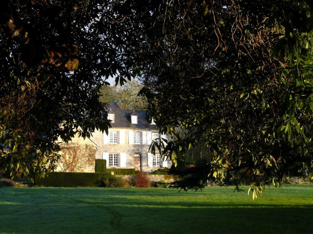 Manoir Tregont Mab Bed & Breakfast Quimper Eksteriør bilde